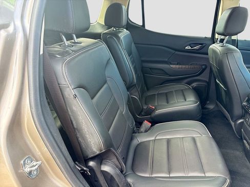 Used 2022 GMC Acadia Denali w/ Denali Ultimate Package image 30