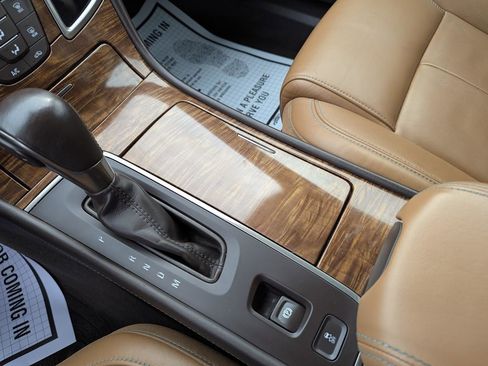 Used 2014 Buick LaCrosse Leather FWD image 20