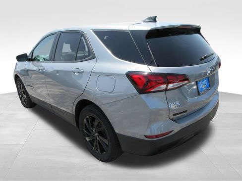 Certified 2024 Chevrolet Equinox LS w/ LS Convenience Package FWD image 3