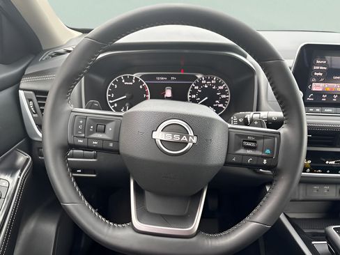 Certified 2026 Nissan Rogue SV w/ SV Premium Package FWD image 20