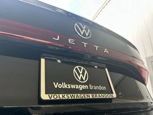 New 2026 Volkswagen Jetta SE FWD image 42