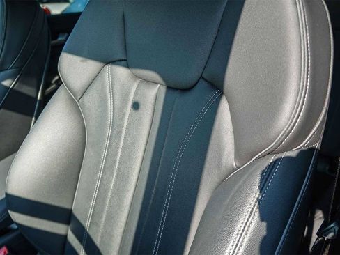 Used 2023 Audi Q5 e Premium w/ Convenience Package image 26