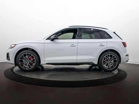 Certified 2023 Audi SQ5 Premium Plus w/ Premium Plus Package AWD/4WD image 7