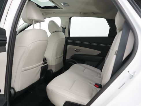Used 2024 Hyundai Tucson SEL w/ Convenience Package AWD/4WD image 16