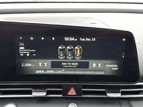 Certified 2023 Hyundai Elantra SEL w/ Convenience Package image 17