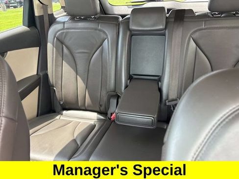 Used 2019 Lincoln Nautilus Select AWD/4WD image 29