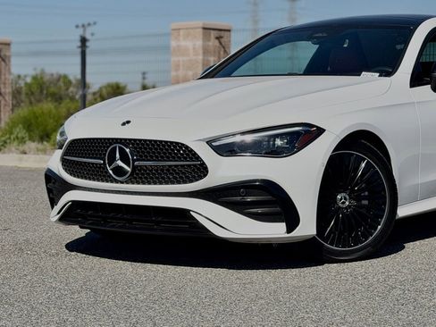 Used 2024 Mercedes-Benz CLE 300 4MATIC Coupe image 3