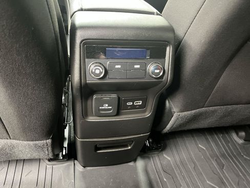 Certified 2023 GMC Acadia SLE w/ Driver Convenience Package AWD/4WD image 14