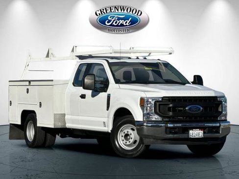 Certified 2021 Ford F350 XL w/ Power Equipment Group image 2