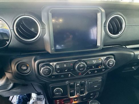 Used 2022 Jeep Wrangler Unlimited Rubicon 4xe w/ Steel Bumper Group AWD/4WD image 16
