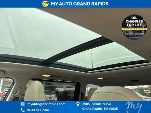 Used 2024 Subaru Ascent Limited w/ Technology Package AWD/4WD image 3