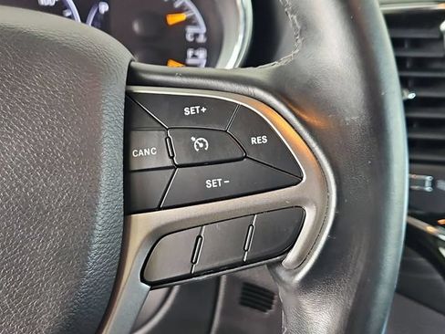 Used 2020 Jeep Grand Cherokee Laredo w/ Laredo X Package RWD image 14
