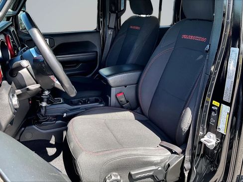 Used 2021 Jeep Wrangler Unlimited Rubicon w/ Safety Group AWD/4WD image 11