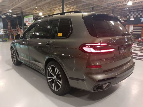 Certified 2024 BMW X7 xDrive40i w/ M Sport Package AWD/4WD image 8