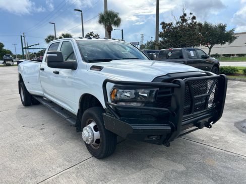 Used 2024 RAM 3500 Tradesman AWD/4WD image 22
