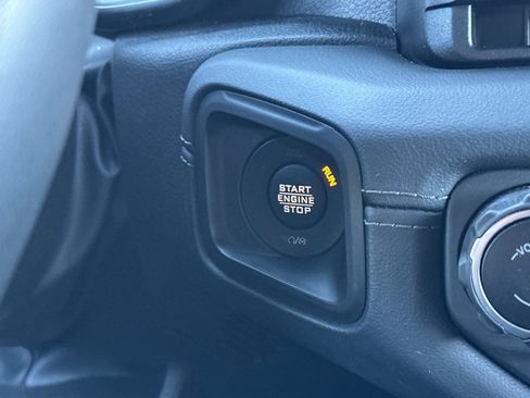 Used 2024 Jeep Wrangler Unlimited Rubicon 4xe AWD/4WD image 22