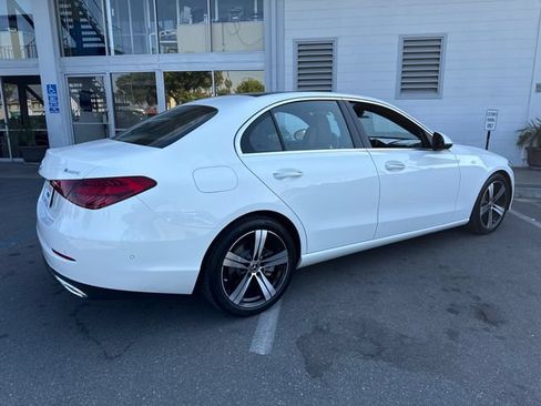 Used 2025 Mercedes-Benz C 300 4MATIC Sedan image 5