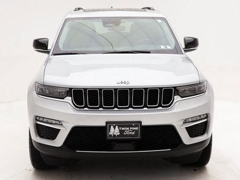 Used 2024 Jeep Grand Cherokee Limited 4xe AWD/4WD image 4