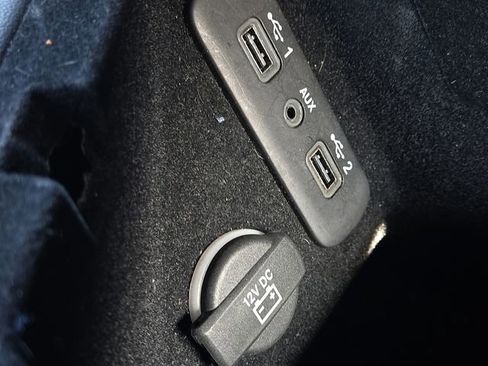 Used 2022 Dodge Challenger GT image 26