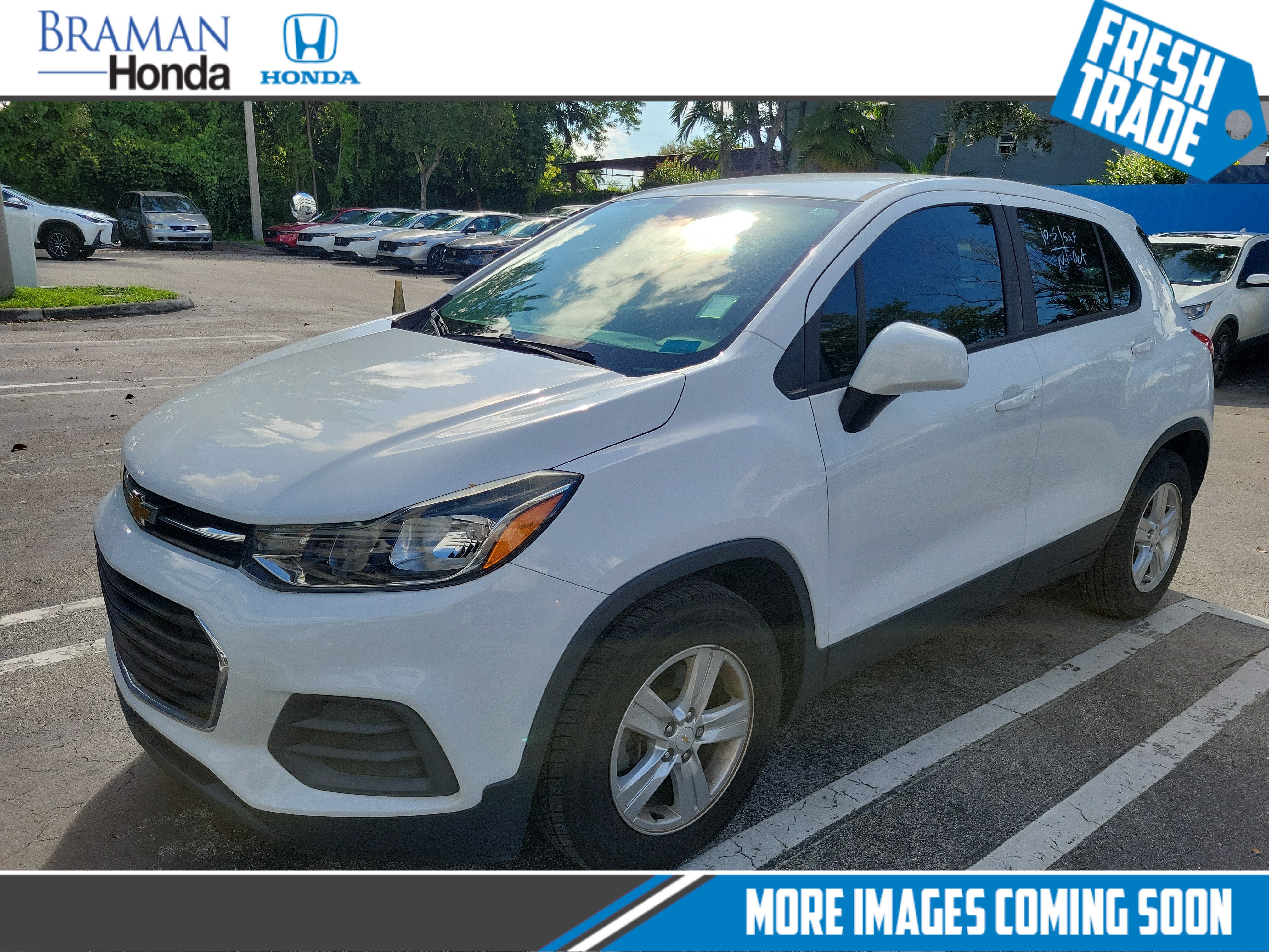 Used 2020 Chevrolet Trax LS FWD image 1