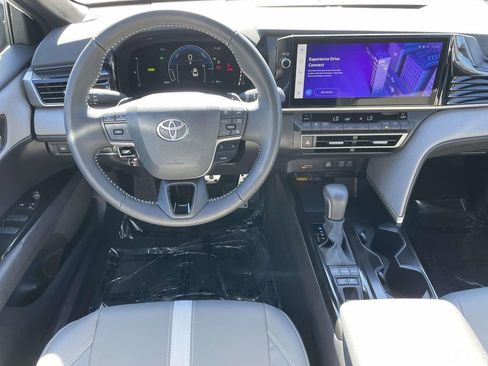 Used 2025 Toyota Camry SE w/ Multimedia Upgrade Package image 25