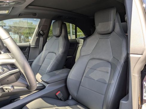 New 2024 Porsche Macan 4 Electric image 16