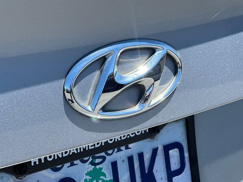 Used 2015 Hyundai Sonata SE w/ Option Group 09 FWD image 24