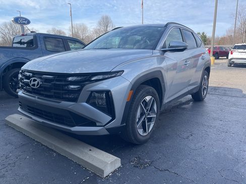 Used 2025 Hyundai Tucson SEL image 2