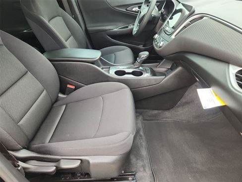 Used 2024 Chevrolet Malibu LS FWD image 25