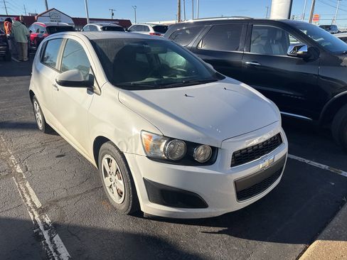 Used 2014 Chevrolet Sonic LS image 8