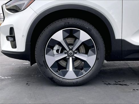 New 2026 Volvo XC40 B5 Plus w/ Protection Package Premier image 14