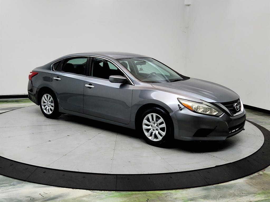 Used 2016 Nissan Altima 2.5 S w/ Power Driver Seat Package FWD image 3