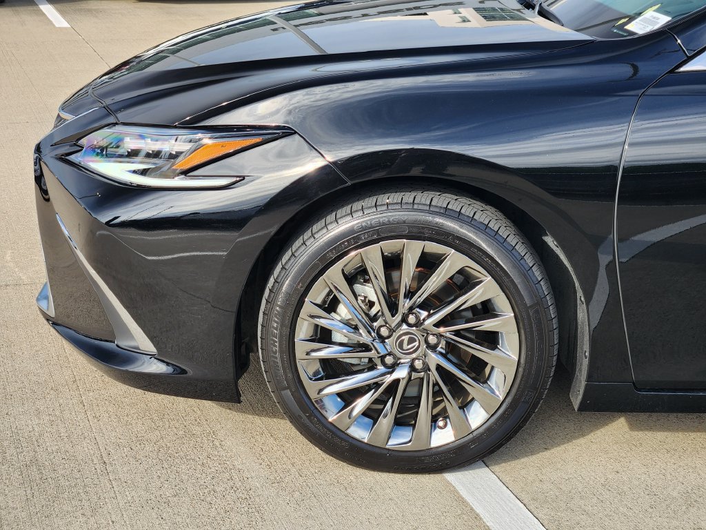 Used 2024 Lexus ES 350 Ultra Luxury FWD image 8