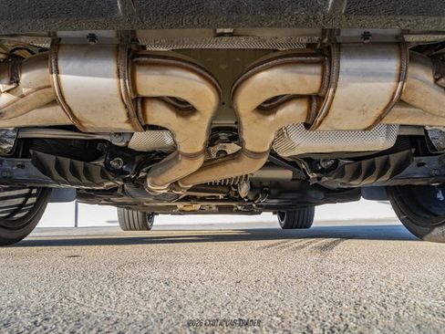 Used 2025 Lamborghini Urus SE image 76