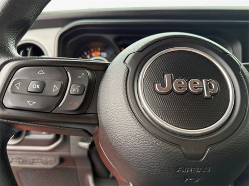 Used 2025 Jeep Wrangler Sport image 25