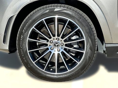 Used 2023 Mercedes-Benz GLE 450 4MATIC image 12