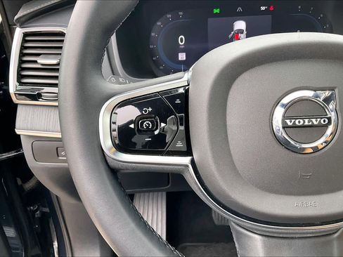 Used 2024 Volvo XC90 B6 Ultimate w/ Lounge Package image 23