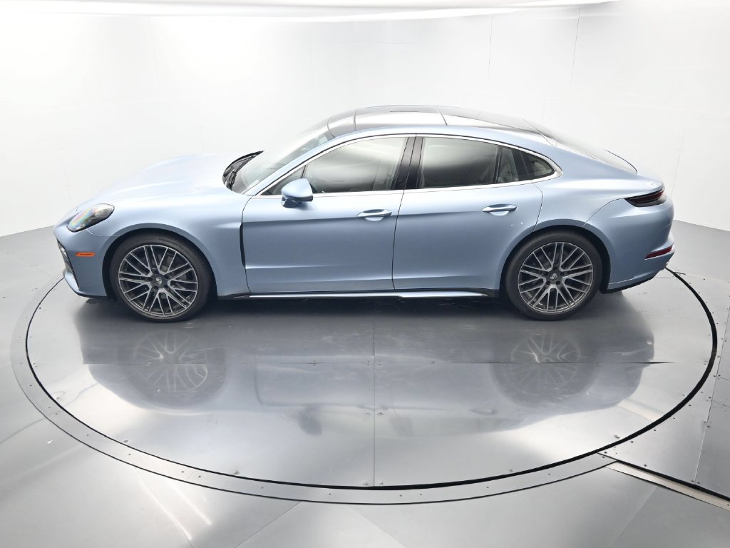 Certified 2026 Porsche Panamera RWD image 33