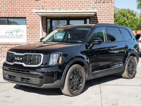 Used 2021 Kia Telluride EX w/ EX Premium Package AWD/4WD image 1