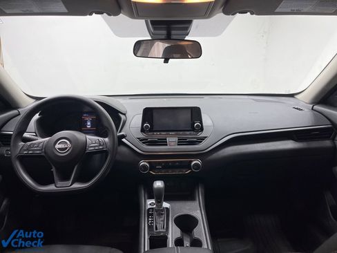 Used 2024 Nissan Altima 2.5 S image 18