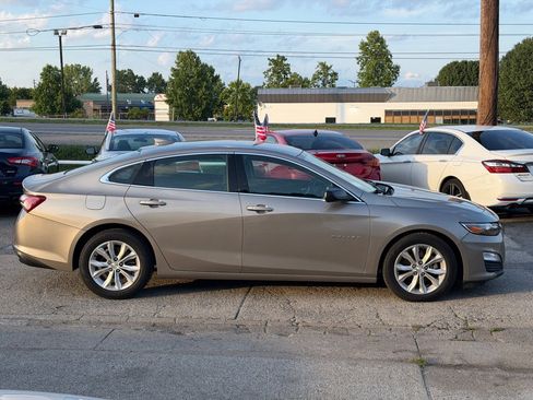 Used 2022 Chevrolet Malibu LT FWD image 4