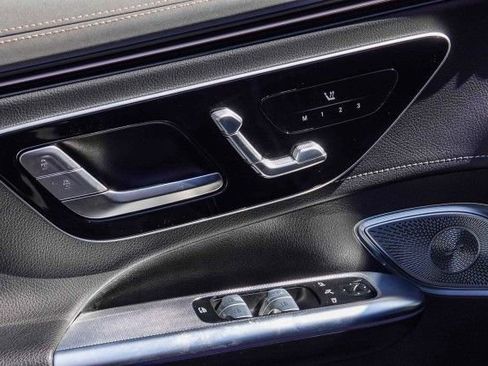 Used 2023 Mercedes-Benz EQE 500 4MATIC SUV image 21