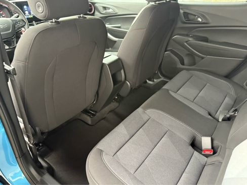 New 2025 Chevrolet Trax RS w/ Driver Confidence Package image 33