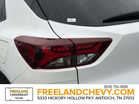 Used 2023 Chevrolet TrailBlazer RS w/ Convenience Package image 12