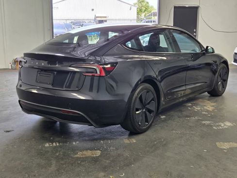 Used 2024 Tesla Model 3 Standard Range RWD image 4