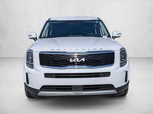Used 2022 Kia Telluride LX AWD/4WD image 2
