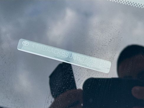 Used 2025 Toyota Camry SE image 35