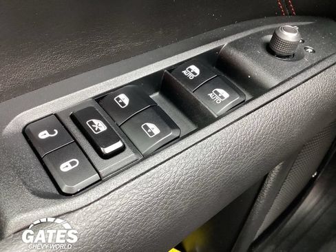 Used 2024 Jeep Compass Trailhawk AWD/4WD image 18