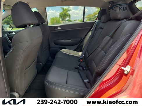 Used 2022 Kia Sportage LX FWD image 12