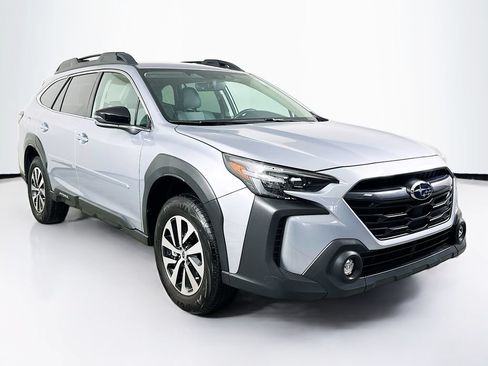 Used 2024 Subaru Outback Premium w/ Popular Package #1A AWD/4WD image 2